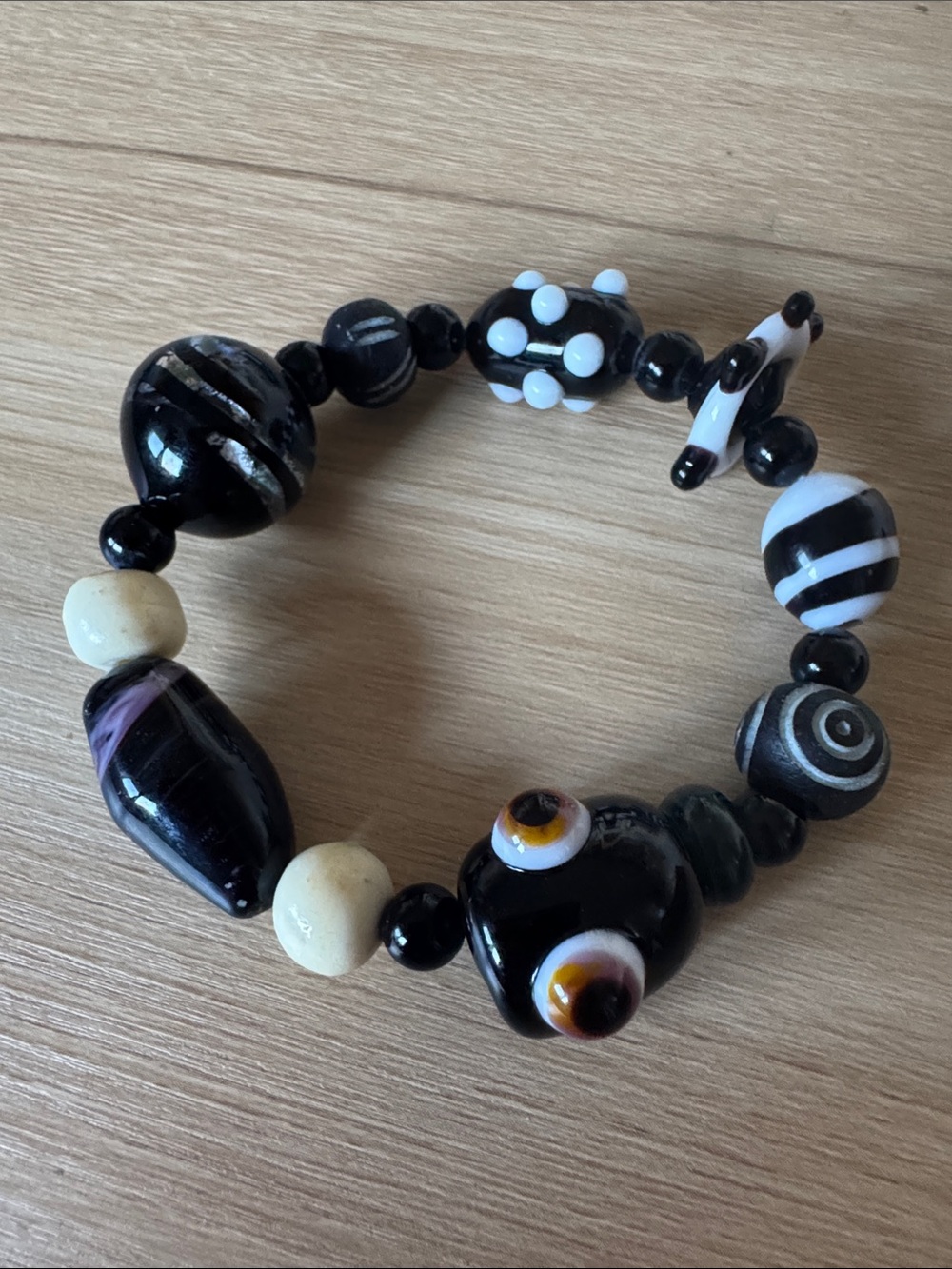 Artisan Black & White Lampwork Glass Bead Stretch Bracelet